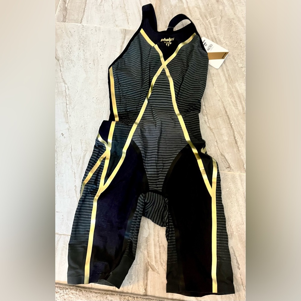 Phelps Matrix CB Women’s tech suit 26